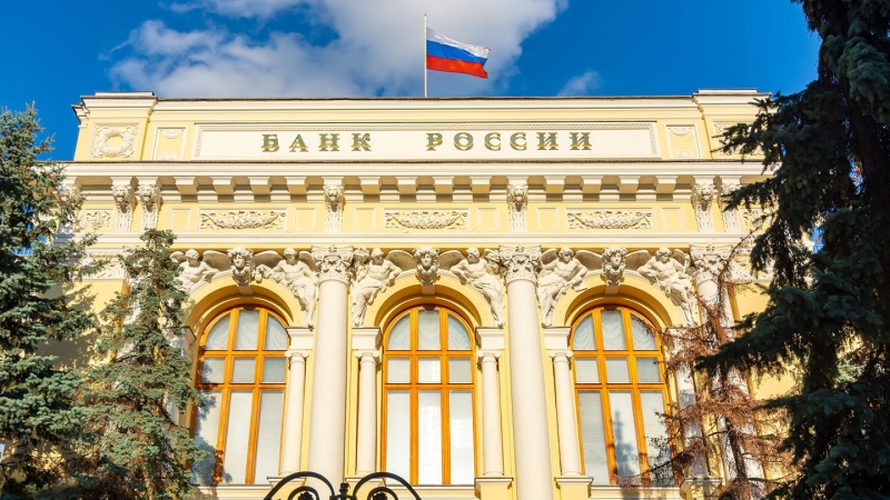 Банк России повысил учетную ставку до 13% годовых